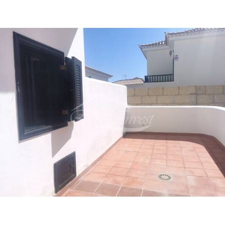 Sprzedaż - Nieruchomości - Dom piętrowy - Chayofa 1