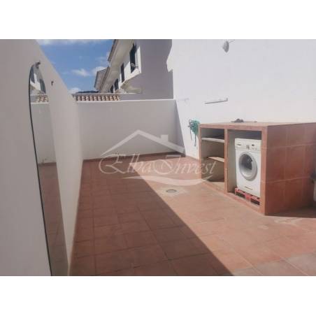 Sprzedaż - Nieruchomości - Dom piętrowy - Chayofa 1