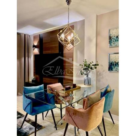 Sprzedaż - Nieruchomości - Dom piętrowy - Callao Salvaje 1