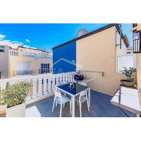 Sprzedaż - Nieruchomości - Dom piętrowy - Callao Salvaje 1