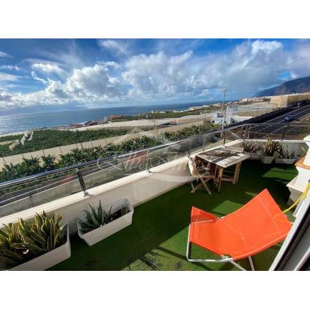 Sprzedaż - Nieruchomości - Dom piętrowy - Puerto Santiago 1