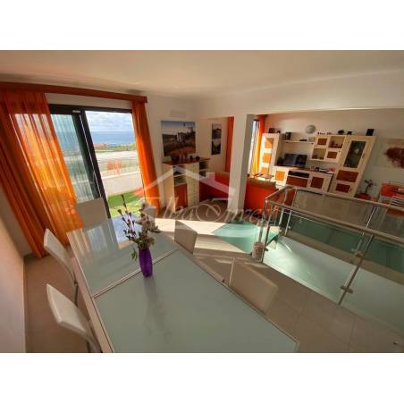 Sprzedaż - Nieruchomości - Dom piętrowy - Puerto Santiago 1