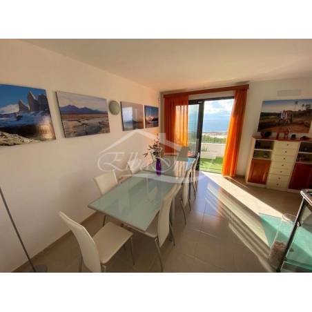 Sprzedaż - Nieruchomości - Dom piętrowy - Puerto Santiago 1