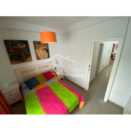 Sprzedaż - Nieruchomości - Dom piętrowy - Puerto Santiago 1