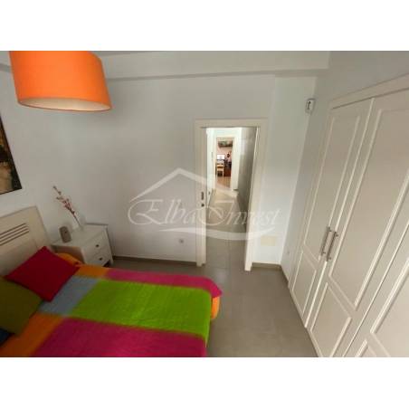 Sprzedaż - Nieruchomości - Dom piętrowy - Puerto Santiago 1