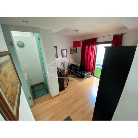 Sprzedaż - Nieruchomości - Dom piętrowy - Puerto Santiago 1