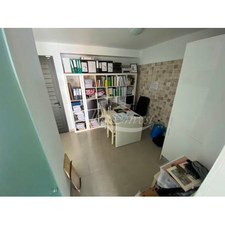 Sprzedaż - Nieruchomości - Dom piętrowy - Puerto Santiago 1