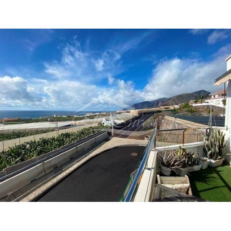 Sprzedaż - Nieruchomości - Dom piętrowy - Puerto Santiago 1