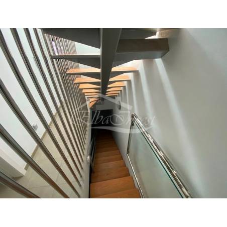 Sprzedaż - Nieruchomości - Dom piętrowy - Puerto Santiago 1