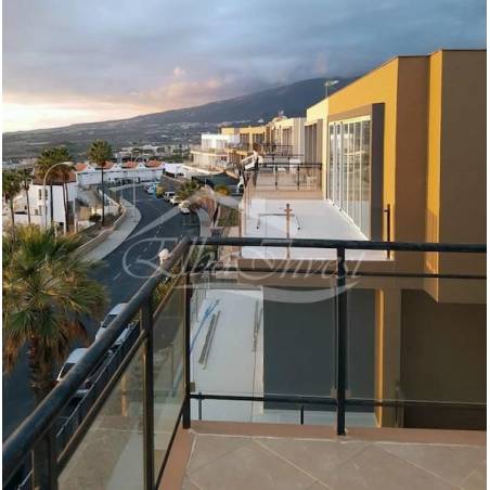 Sprzedaż - Nieruchomości - Dom szeregowy - Tenerife 1