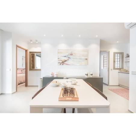 Sprzedaż - Nieruchomości - Dom piętrowy - El Palm Mar 1