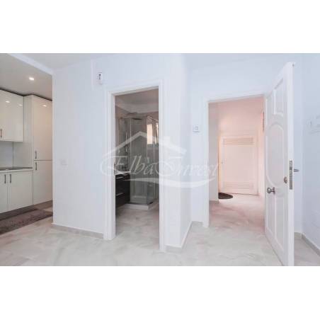 Sprzedaż - Nieruchomości - Mieszkanie - Costa Adeje 5