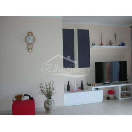 Sprzedaż - Nieruchomości - Dom piętrowy - Costa Adeje 1