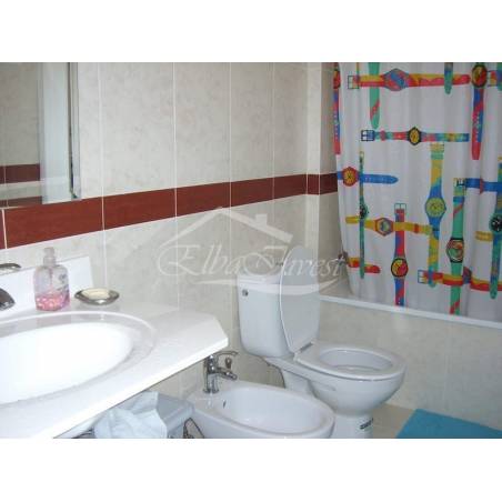 Sprzedaż - Nieruchomości - Dom piętrowy - Costa Adeje 1