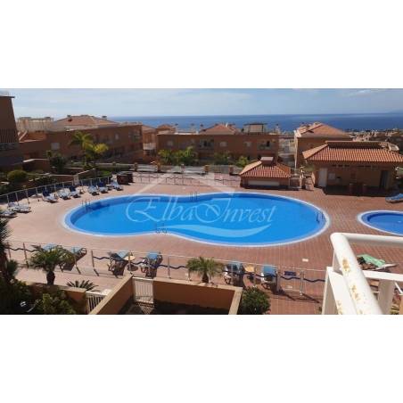 Sprzedaż - Nieruchomości - Dom piętrowy - Costa Adeje 1