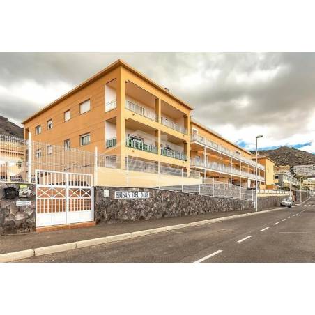 Sprzedaż - Nieruchomości - Dom piętrowy - Costa Adeje 1