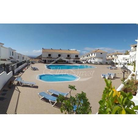 Sprzedaż - Nieruchomości - Dom piętrowy - Chayofa 2