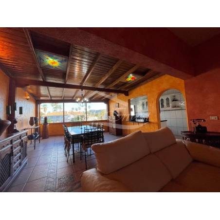 Sprzedaż - Nieruchomości - Dom piętrowy - Chayofa 2