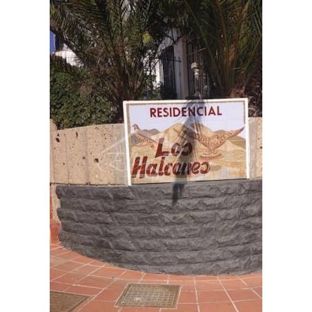 Sprzedaż - Nieruchomości - Dom piętrowy - Chayofa 2