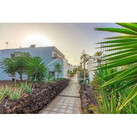 Sprzedaż - Nieruchomości - Dom piętrowy - Costa del Silencio 1