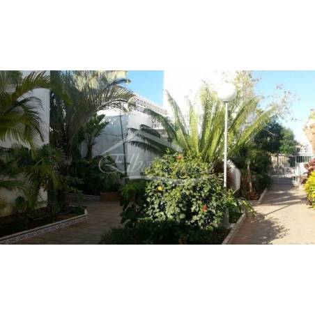 Sprzedaż - Nieruchomości - Dom piętrowy - Costa del Silencio 1