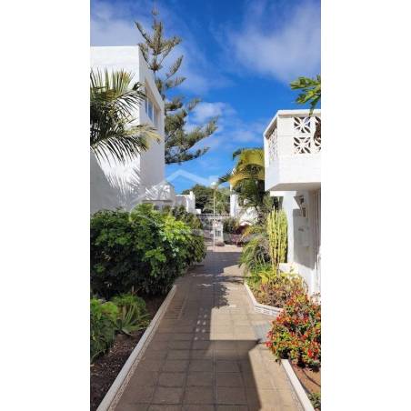 Sprzedaż - Nieruchomości - Dom piętrowy - Costa del Silencio 1