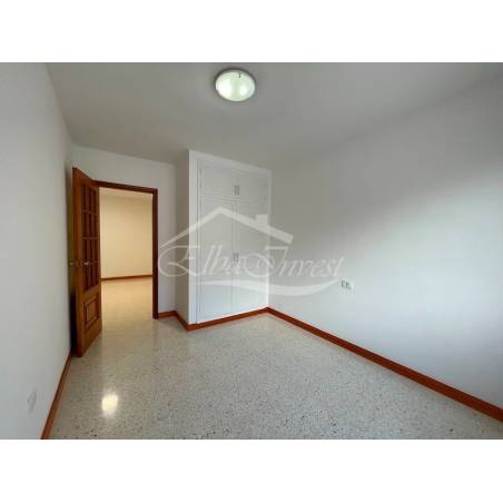 Sprzedaż - Nieruchomości - Mieszkanie - Los Cristianos 5