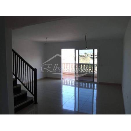 Sprzedaż - Nieruchomości - Dom piętrowy - Tijoco Bajo 1