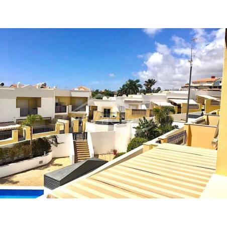 Sprzedaż - Nieruchomości - Dom piętrowy - Costa Adeje 2