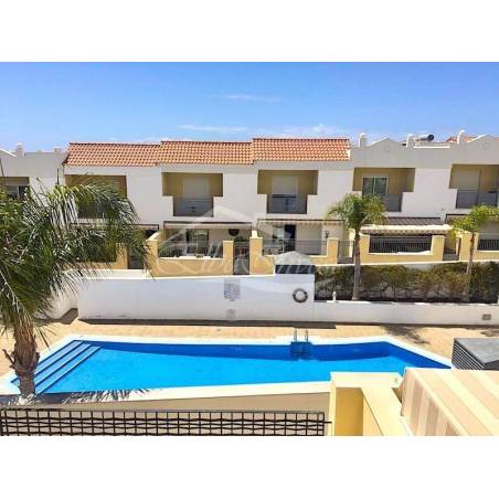 Sprzedaż - Nieruchomości - Dom piętrowy - Costa Adeje 2