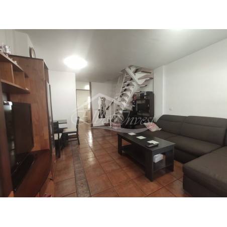 Sprzedaż - Nieruchomości - Dom piętrowy - Callao Salvaje 2