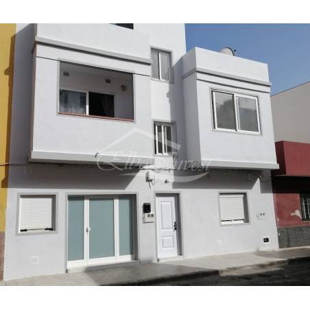 Sprzedaż - Nieruchomości - Mieszkanie - Arico 2