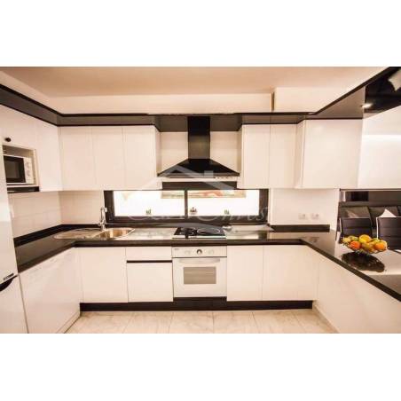 Sprzedaż - Nieruchomości - Dom piętrowy - Golf del Sur 1