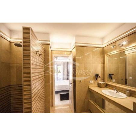 Sprzedaż - Nieruchomości - Dom piętrowy - Golf del Sur 1