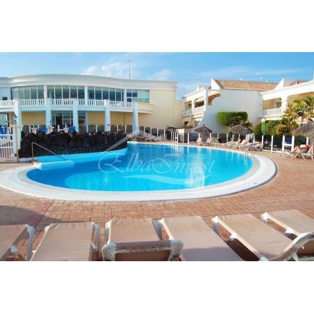 Sprzedaż - Nieruchomości - Dom piętrowy - Golf del Sur 1