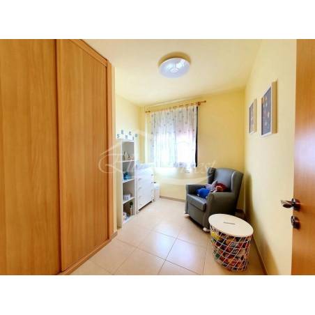 Sprzedaż - Nieruchomości - Dom piętrowy - Parque La Reina 1