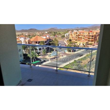 Sprzedaż - Nieruchomości - Dom piętrowy - Golf del Sur 2