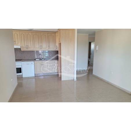 Sprzedaż - Nieruchomości - Dom piętrowy - Golf del Sur 2