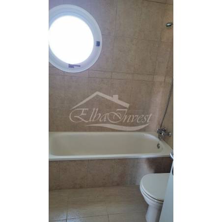 Sprzedaż - Nieruchomości - Dom piętrowy - Golf del Sur 2