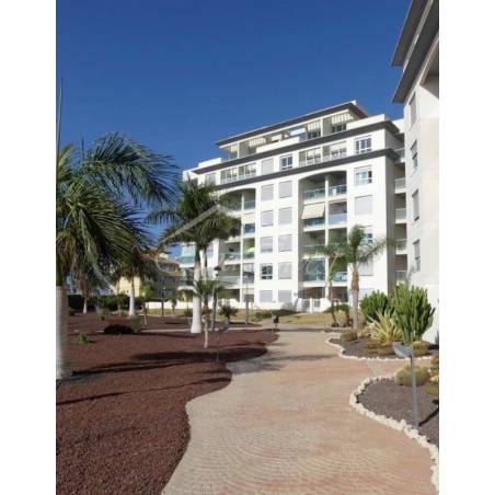 Sprzedaż - Nieruchomości - Dom piętrowy - Golf del Sur 2