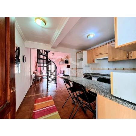 Sprzedaż - Nieruchomości - Dom piętrowy - Adeje 1