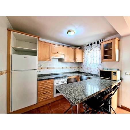 Sprzedaż - Nieruchomości - Dom piętrowy - Adeje 1