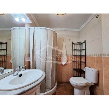 Sprzedaż - Nieruchomości - Dom piętrowy - Adeje 1