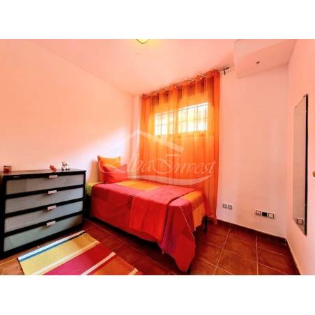 Sprzedaż - Nieruchomości - Dom piętrowy - Adeje 1