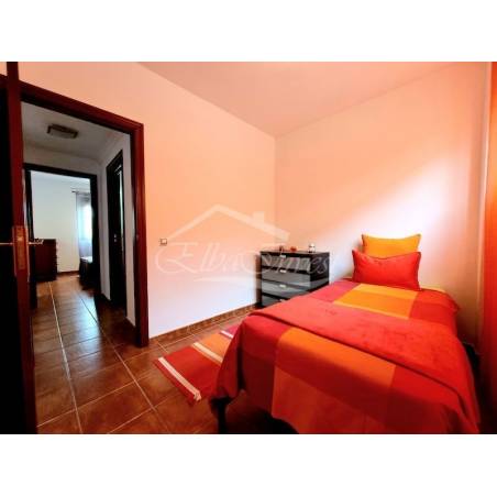 Sprzedaż - Nieruchomości - Dom piętrowy - Adeje 1