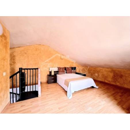 Sprzedaż - Nieruchomości - Dom piętrowy - Adeje 1