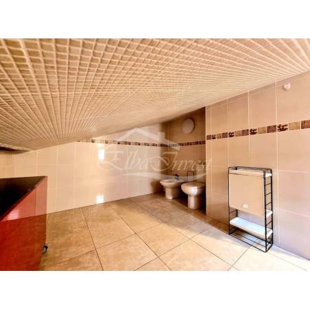 Sprzedaż - Nieruchomości - Dom piętrowy - Adeje 1