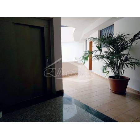 Sprzedaż - Nieruchomości - Dom piętrowy - Adeje 1