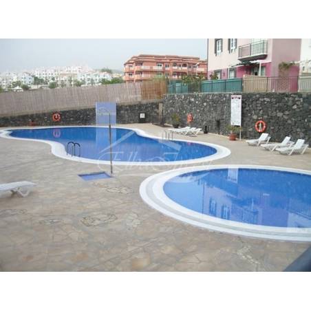 Sprzedaż - Nieruchomości - Dom piętrowy - Callao Salvaje 3