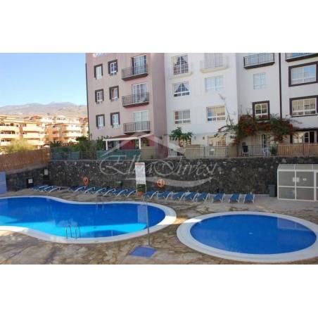 Sprzedaż - Nieruchomości - Dom piętrowy - Callao Salvaje 3